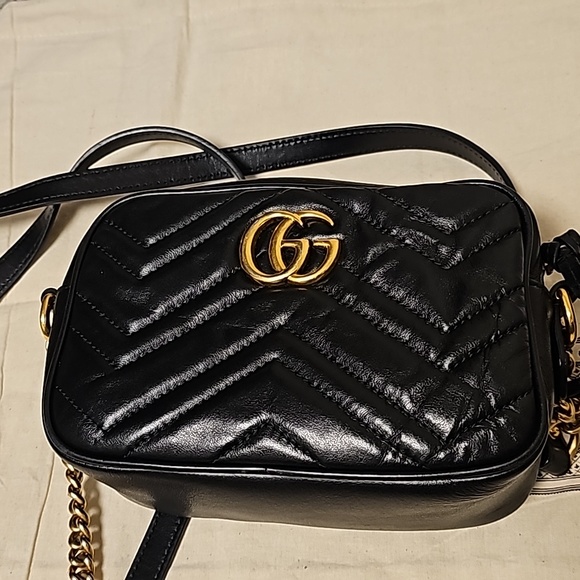 GG Marmont mini leather bag (Authentic) - Picture 11 of 13